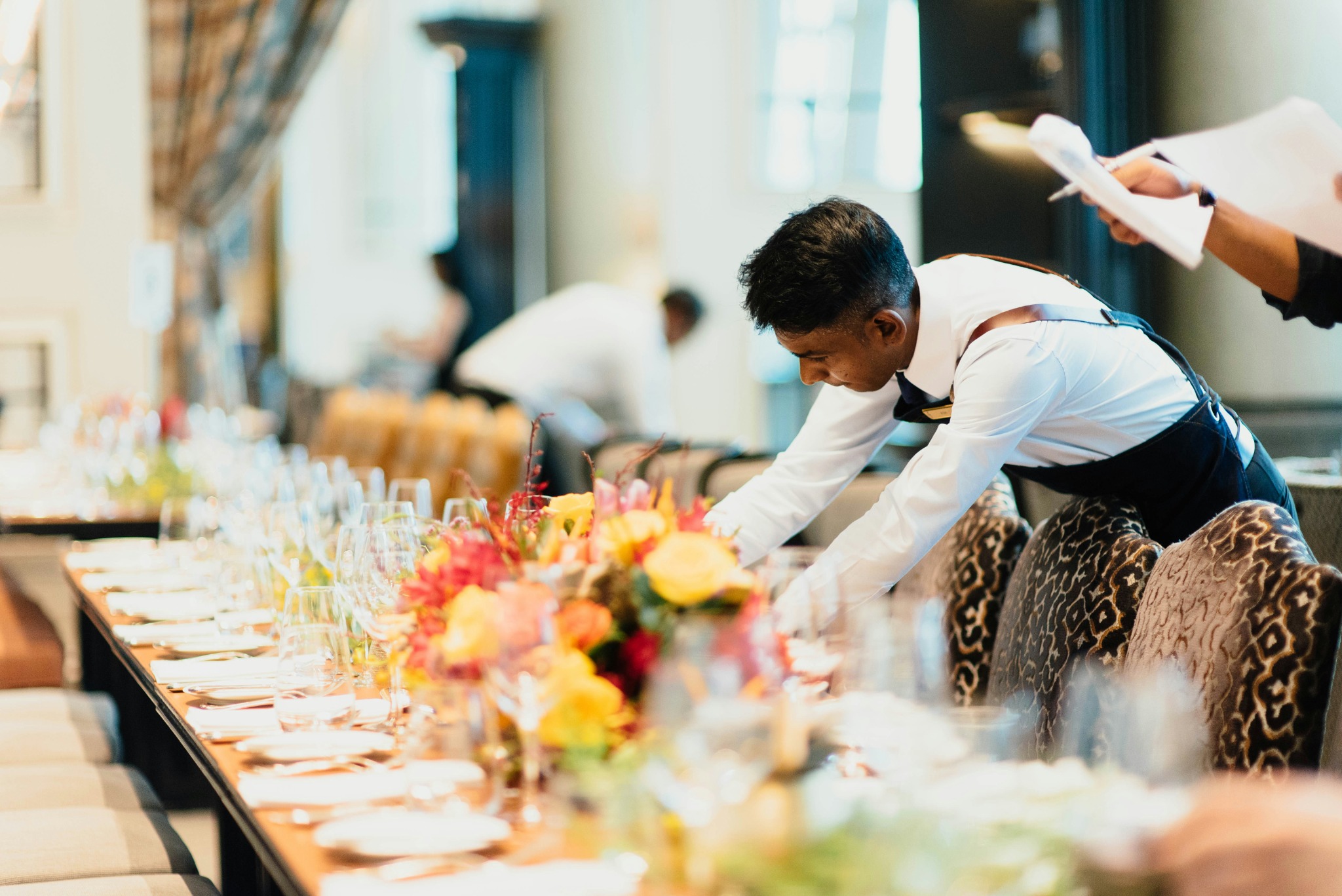 Elegant event table setting